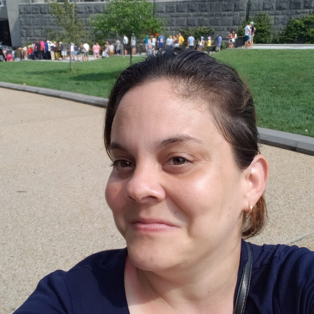 Meet your Posher, Lianet